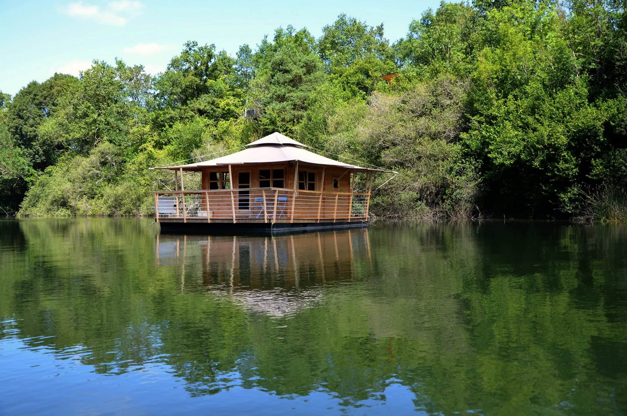 photos Floating cabins